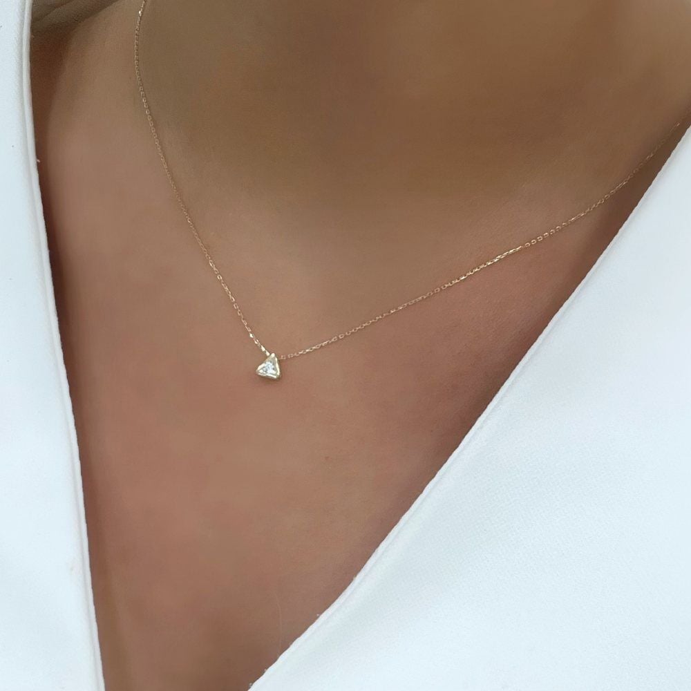 Piramit Tek Taş Kolye – KLY0992