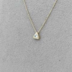 Piramit Tek Taş Kolye – KLY0992