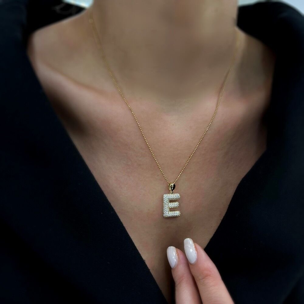 E Harfi Taşlı Kolye Ucu - KLU0680