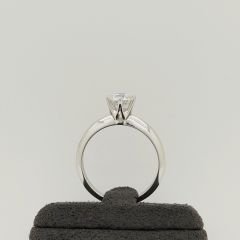 Pırlanta Tektaş Yüzük 0.71 Karat - Uluslararası HRD Sertifikalı-TTC0007