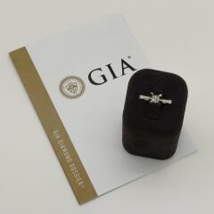 Pırlanta Tektaş Yüzük 0.30 Karat- Uluslararası GIA Sertifikalı-TTC0022