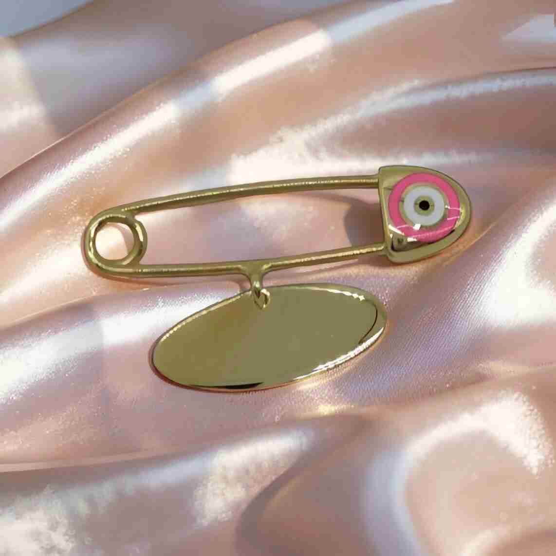 Plakalı Bebek Yaka İğnesi - KLU0551