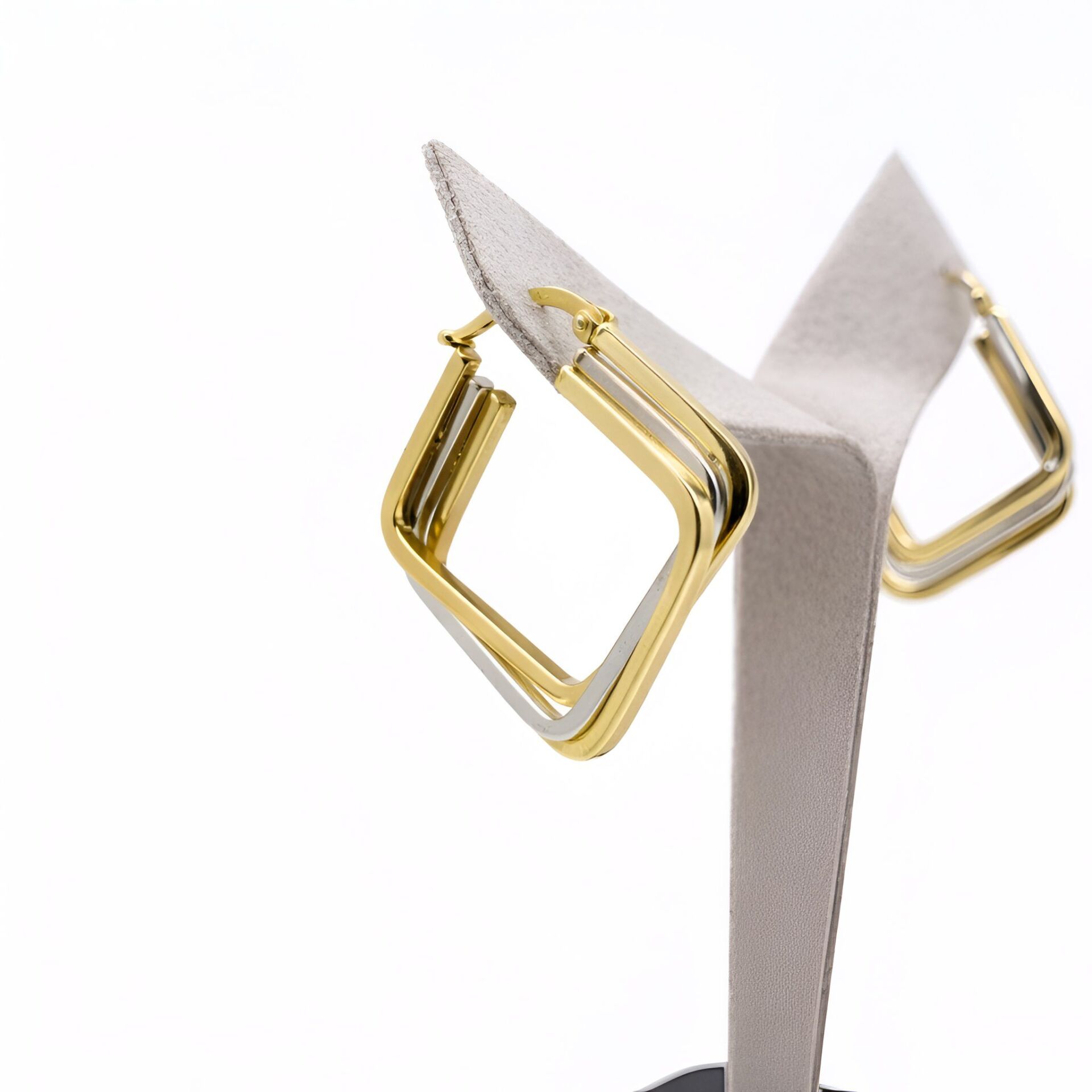 Üç Boyutlu Çift Renk Kare Form Küpe - KP00691