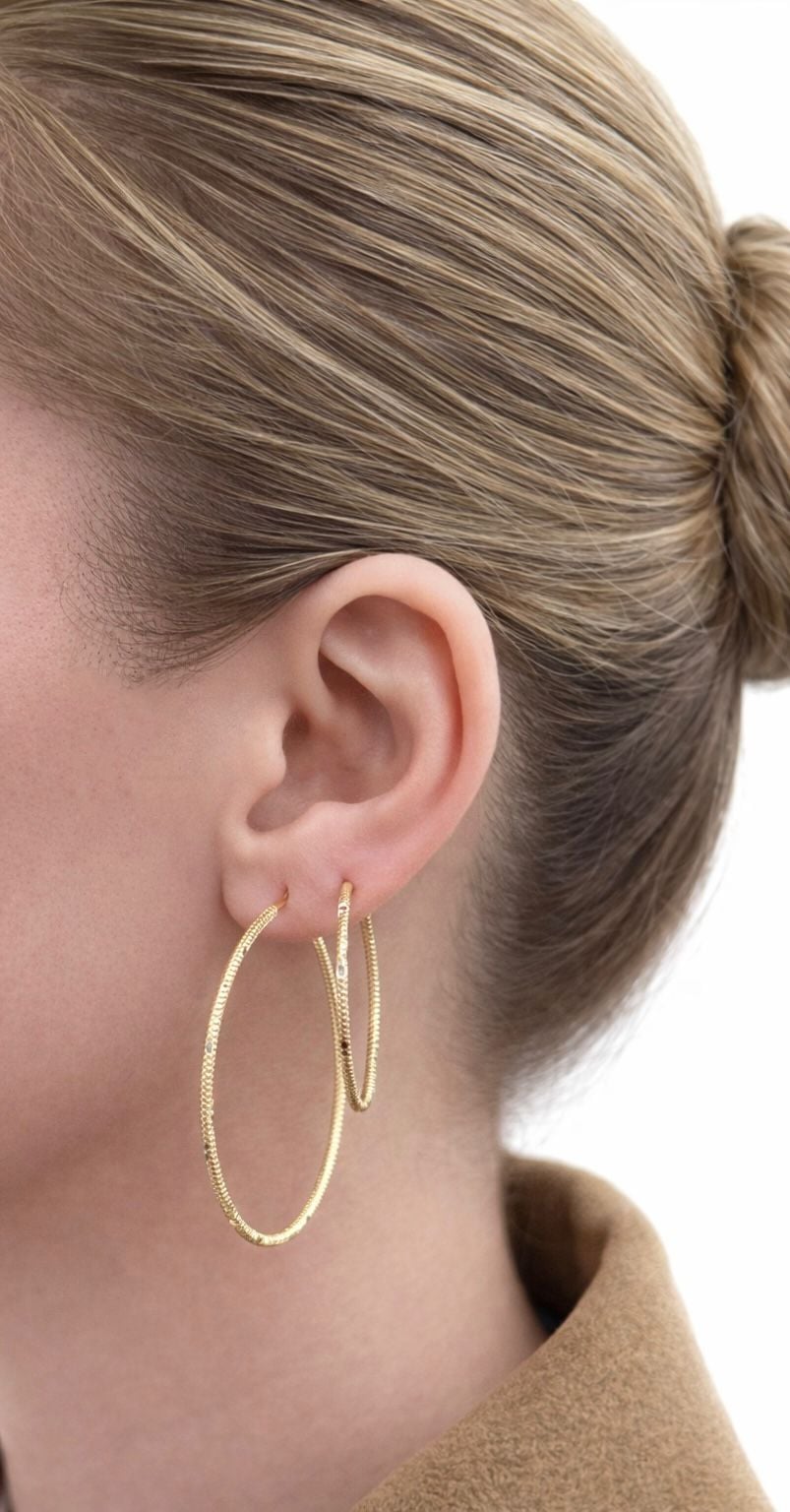 Lazer Detaylı Halka Küpe - KP00955