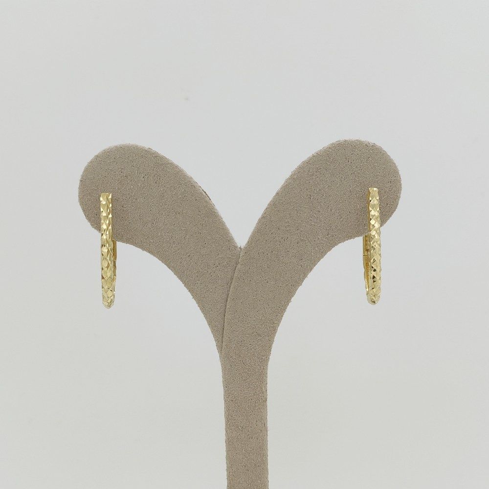 Dokulu Oval Halka Küpe – KP00763