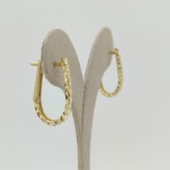 Dokulu Oval Halka Küpe – KP00763